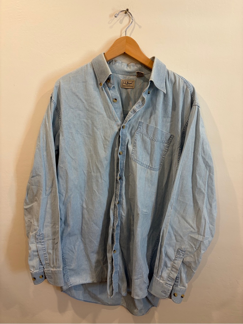 Vintage L.L. Bean Men's Light Blue Denim Button-Up Shirt